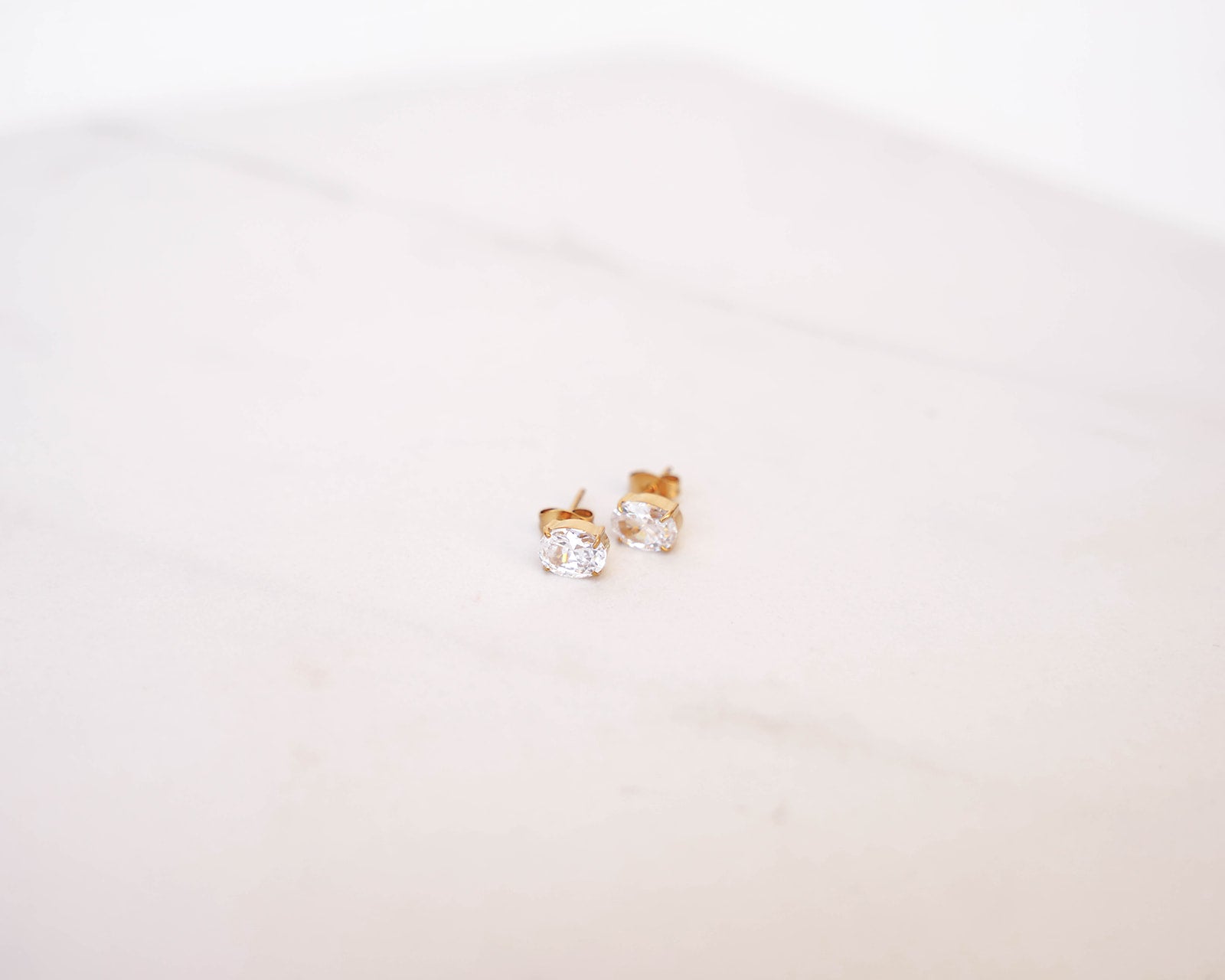 Mari Stud Earrings