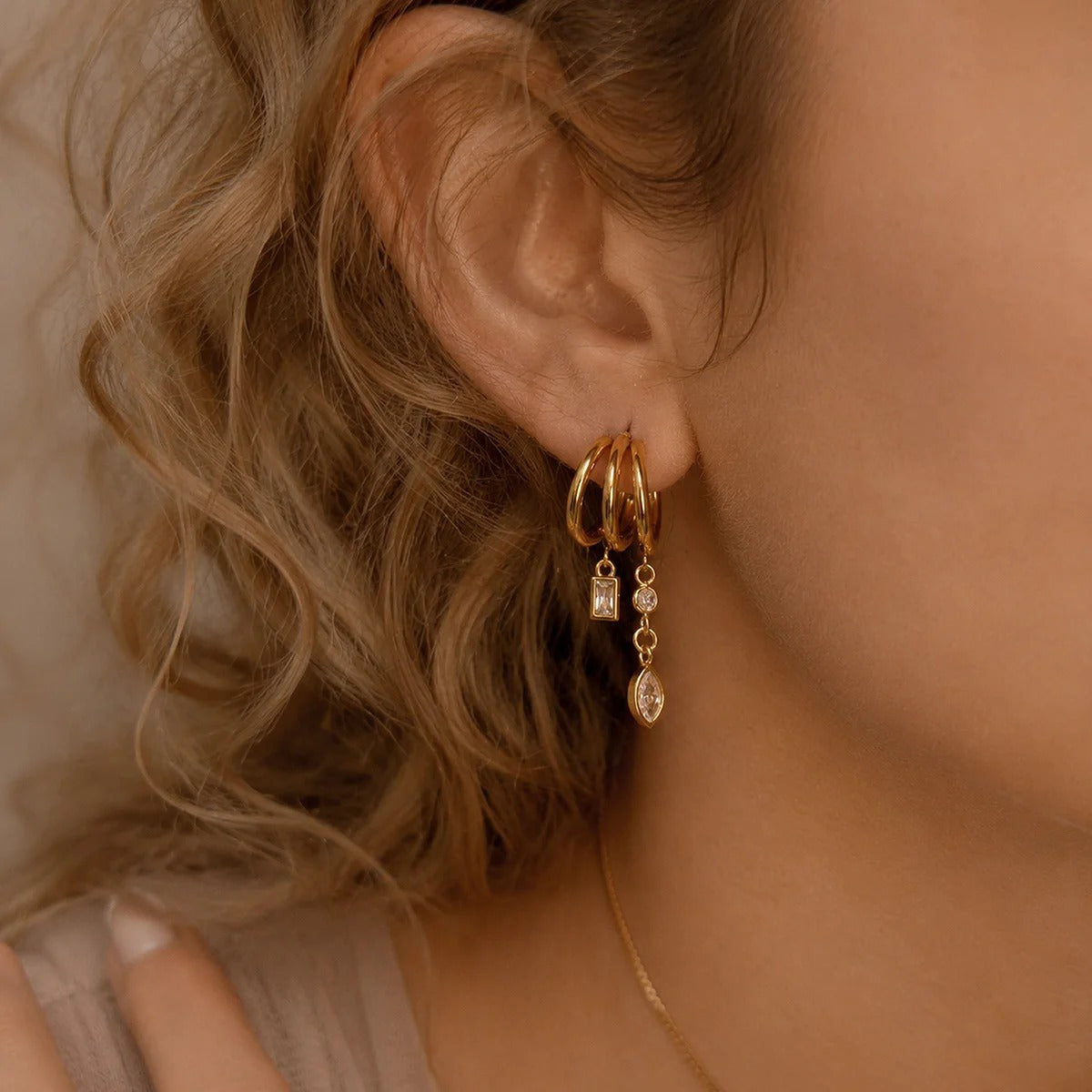 Ilummina Dangling Earrings