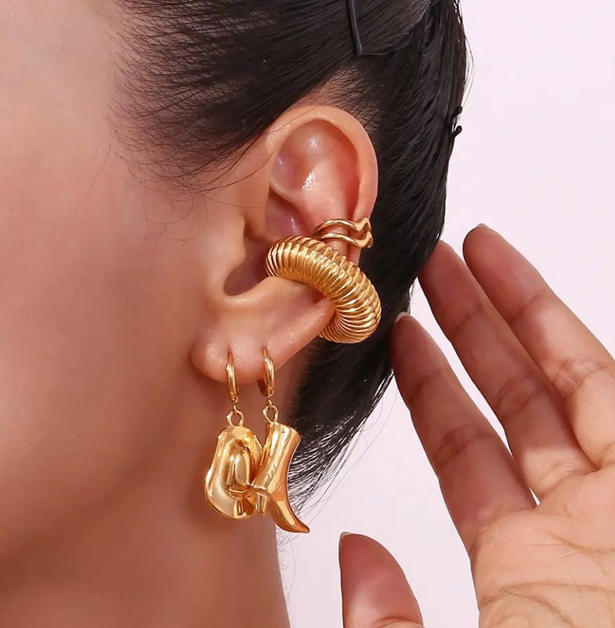 Wavy Ear Cuff