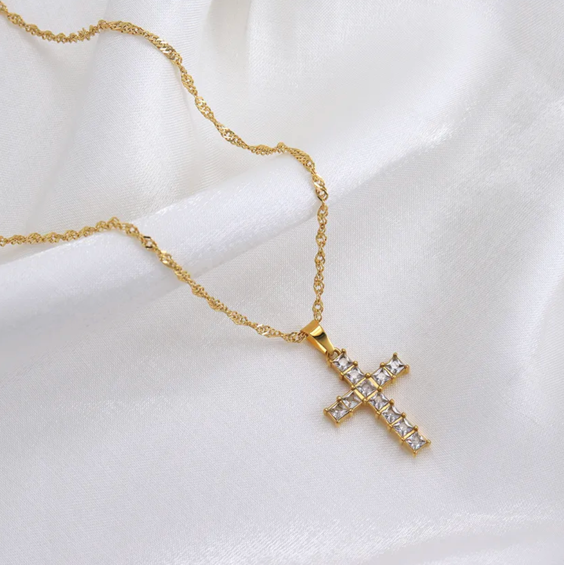 Cross Pendant Small