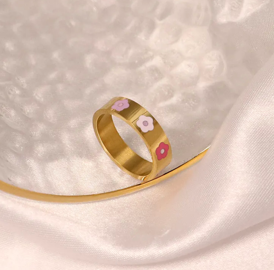 Flowers ring