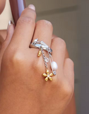 Silver Dangling Ring