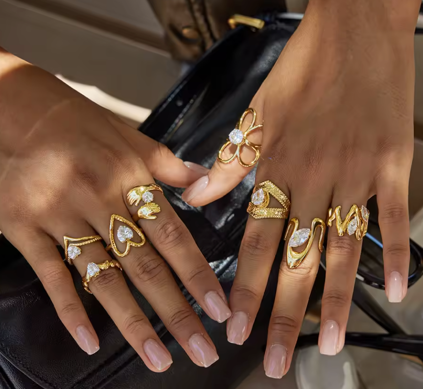 Queen B Ring