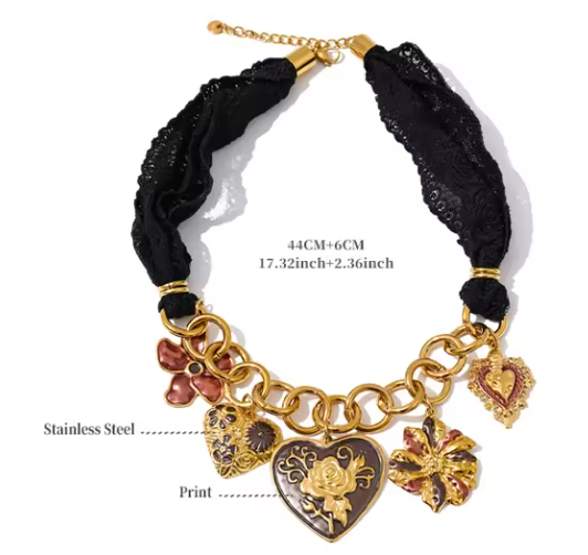 Black lace vintage Necklace