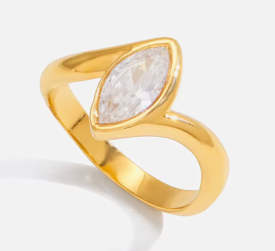 Dina Diamond Ring